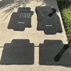 2019 Nissan Rogue Mats