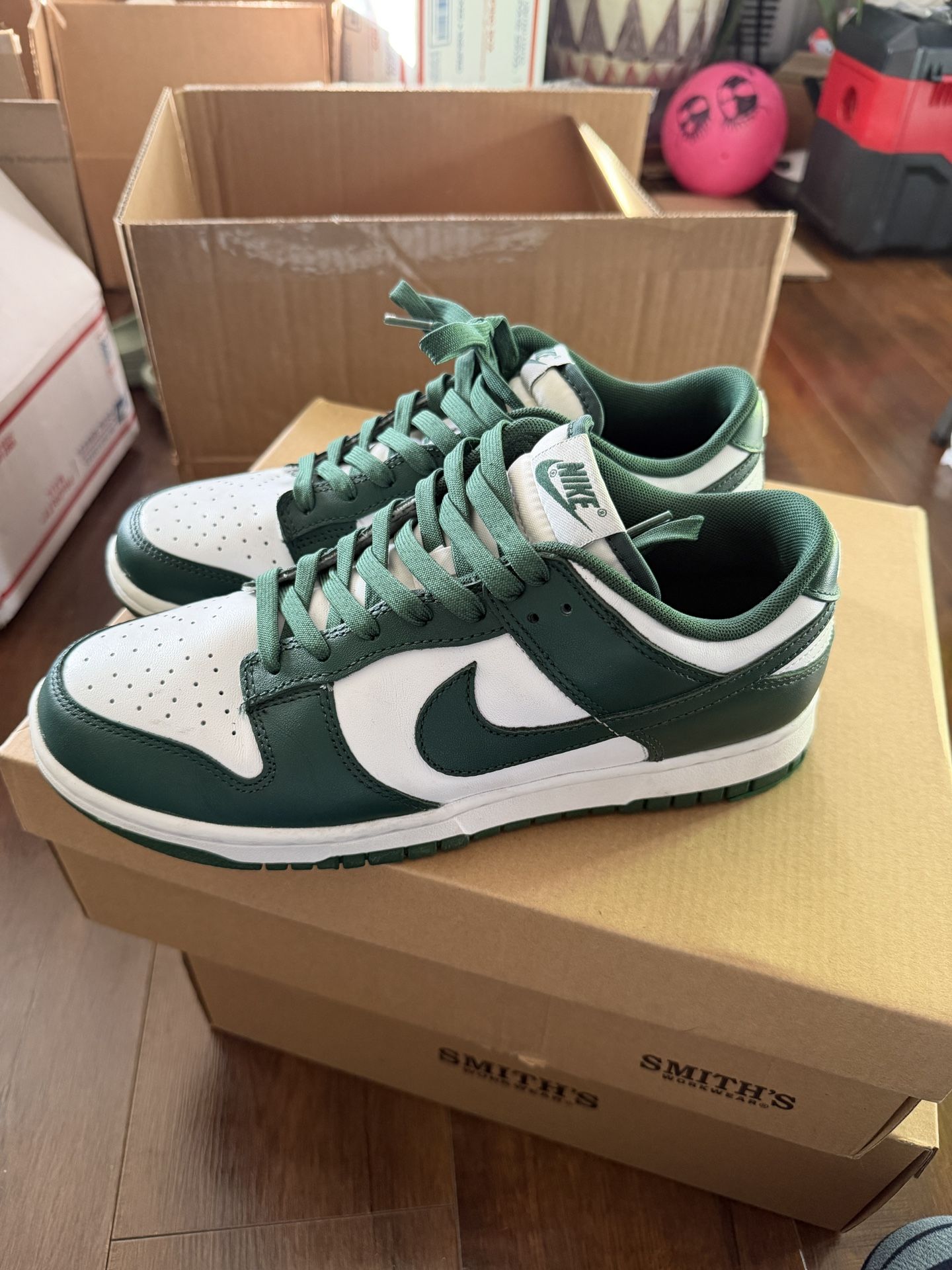White and green dunks size 8.5