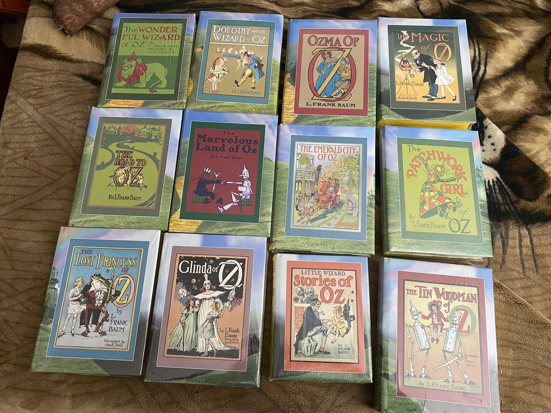 12 New Sealed Wizard Of OZ Books