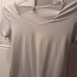White T-Shirt (U-Neck)