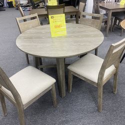 5 Pc Dinning Table Set $399
