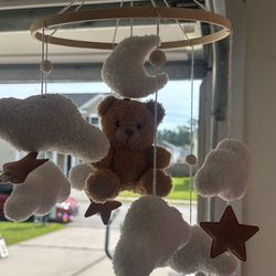 Baby Crib Decor