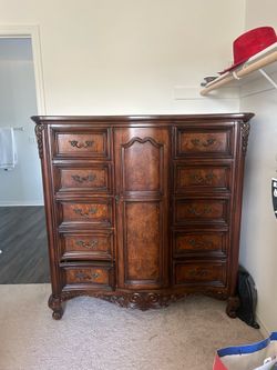 Large Carved Wood Gentleman’s Chest Dresser w/ Cabinet