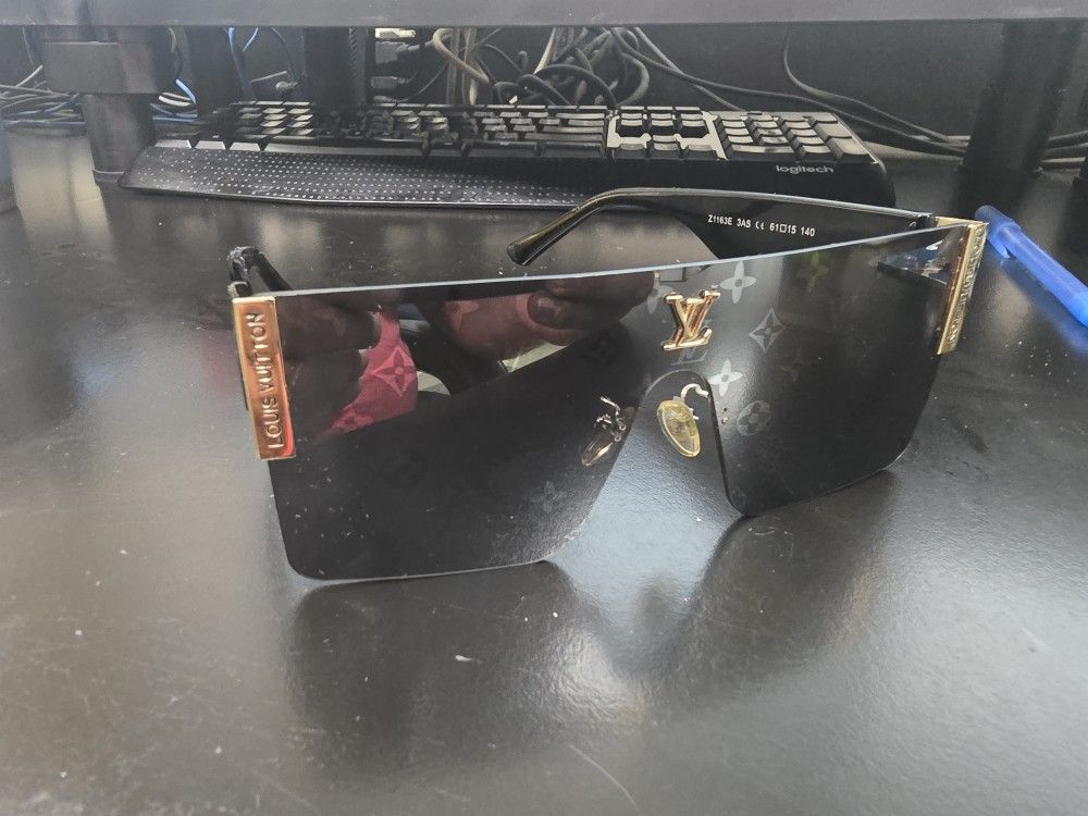 Louis Vuitton Sunglasses 