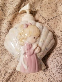 Precious Moments Shell soap dispenser
