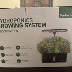 GardenCube Hydroponic Growing System 