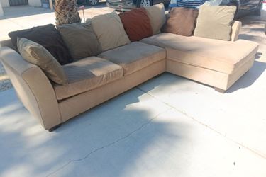 ///////BEST OFFER/////// 2 Piece  Sectional Sofa Couch-DELIVERY AVAILABLE!!!!!!!
