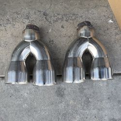 Exhaust tips staggered 4inch