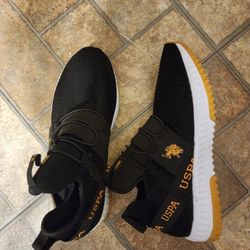 U.S. Polo Shoes Size 9