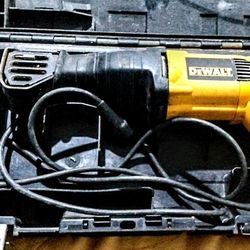 DeWalt DW304P reciprocating saw

