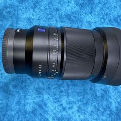 Sony Distagon T* FE 35mm f/1.4 ZA Lens