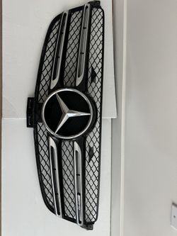W166 2016 2018 M-BENZ GLE43 AMG UPPER GRILLE OEM