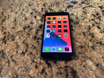 IPhone 8 Plus 64 GB Unlocked