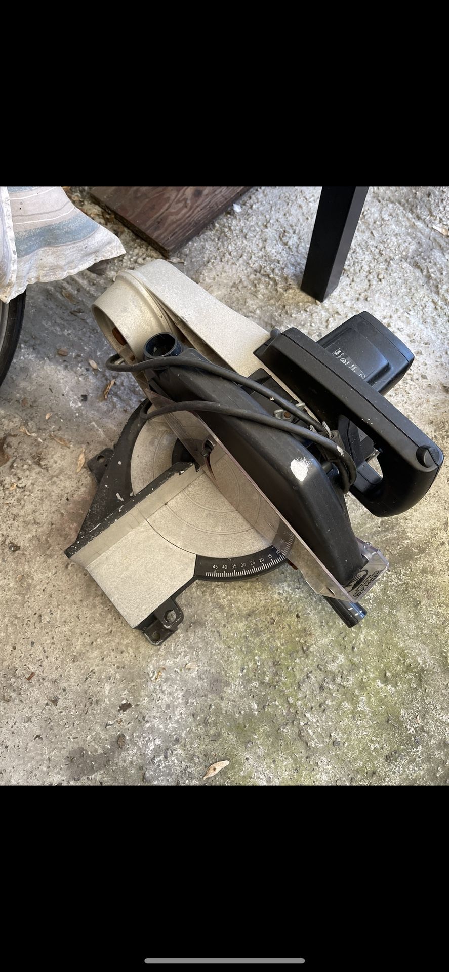 Excellent Condition Wood Cutting Machines 