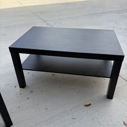 Set of 2 Tables 