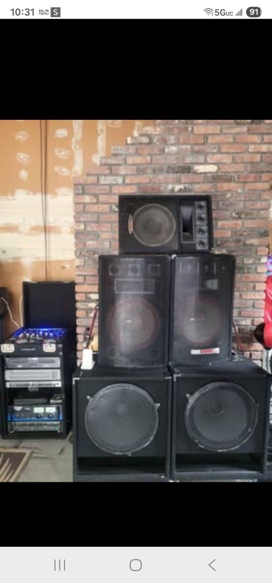 DJ Equipments.