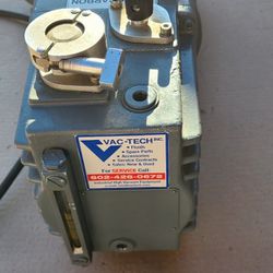 Leybold Trivac D2A Vacuum Pump With GE AC motor