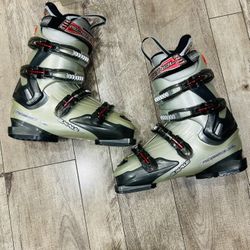 ROSSIGNOL SKI BOOTS SIZE 27.5