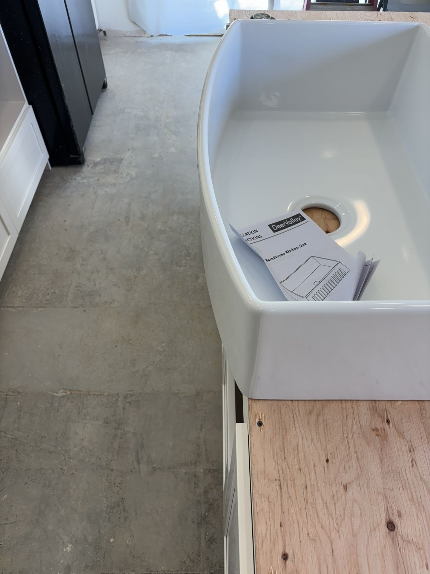 Brand New In Box Farmhouse Sink