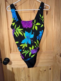 Longitude Women’s One-Piece Swimsuit Black Tropical Floral Print Size 16 Tummy Control