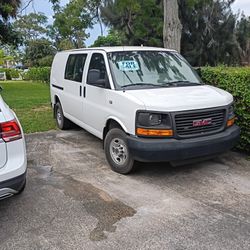 GMC SAVANNA 3500 WHT