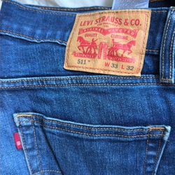 Levi Jeans  33/32 15$