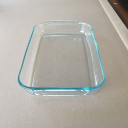 Pyrex 4.8 Qt. Casserole baking Dish