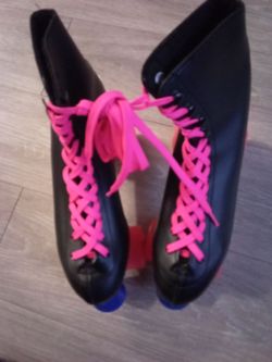 Chicago skates size 9 with knee pads