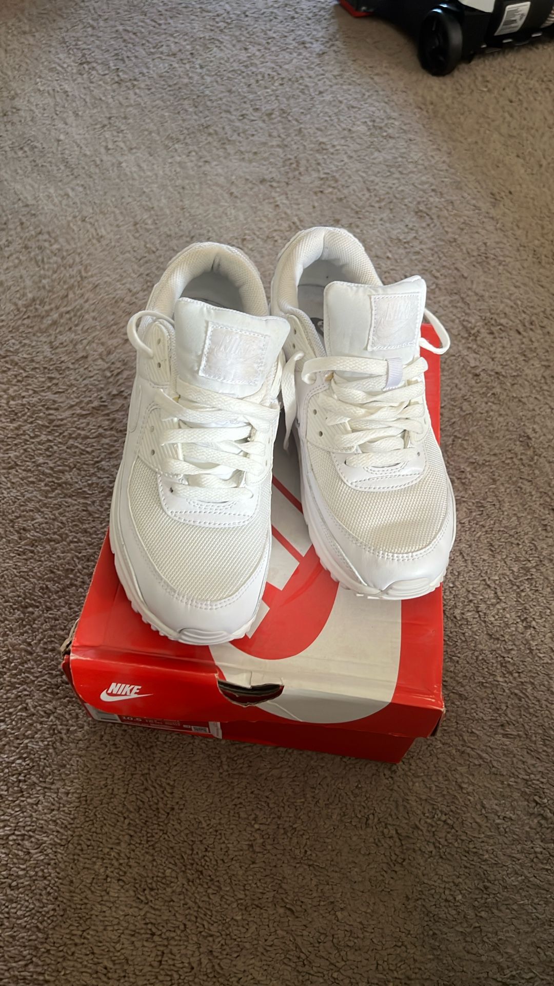 Air Max 90 Triple White