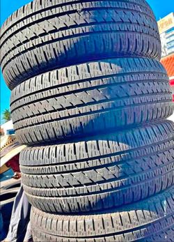 275-55-20 4tires Bridgestone Con Excelente calidad Las 4