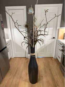 Floor vase