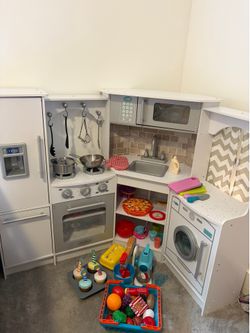 Kids Craft Corner Play Kitchen