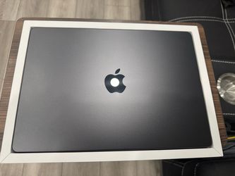 MacBook Pro 14inch m5 16gb 1tb ssd