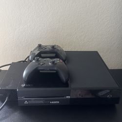 Xbox One With Controllers