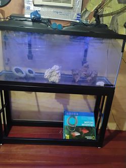 Aquarium 4 fit whit LED light and accessories