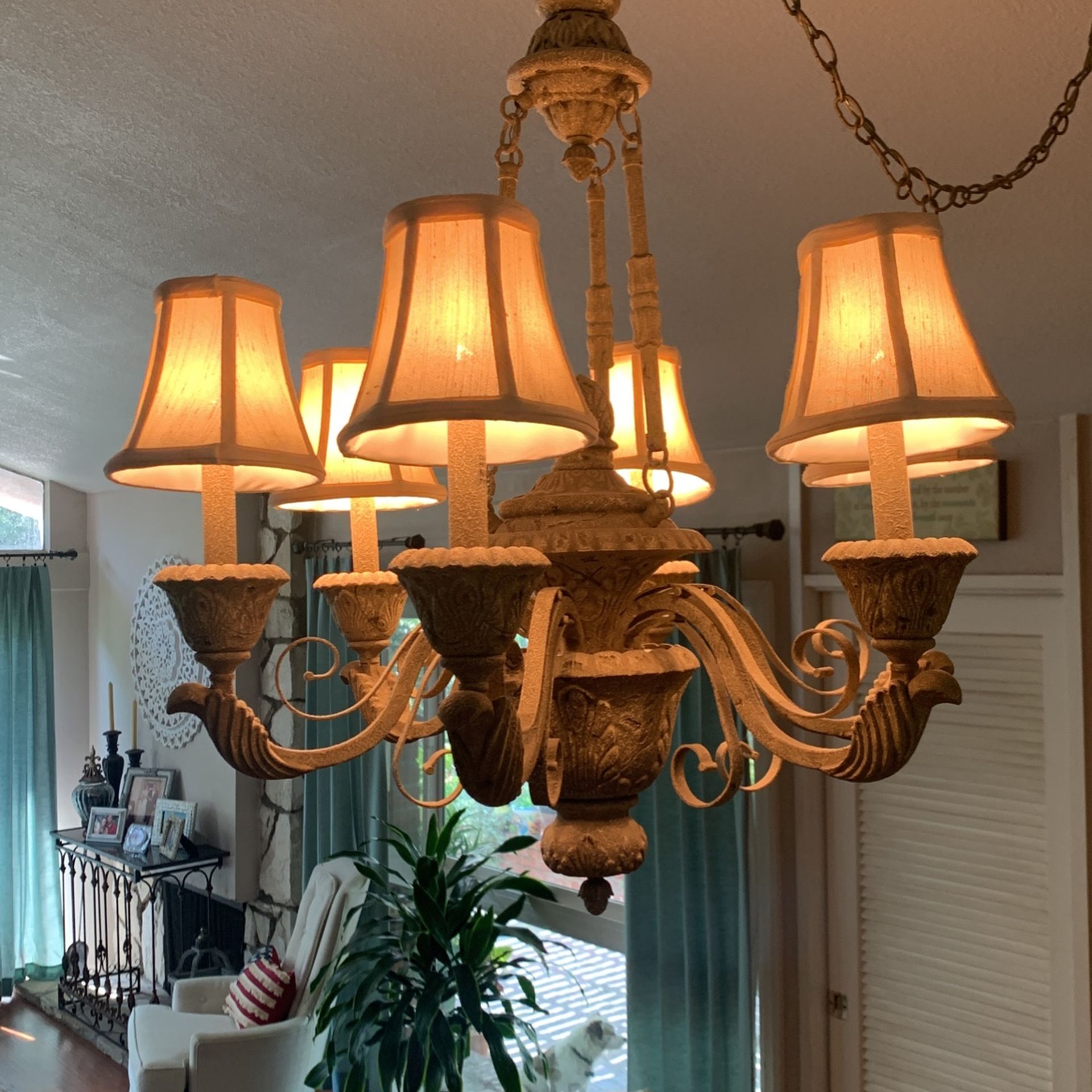 Beautiful Chandelier Used Great Condition