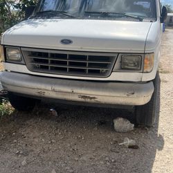 1996 Ford Club wagon E-350