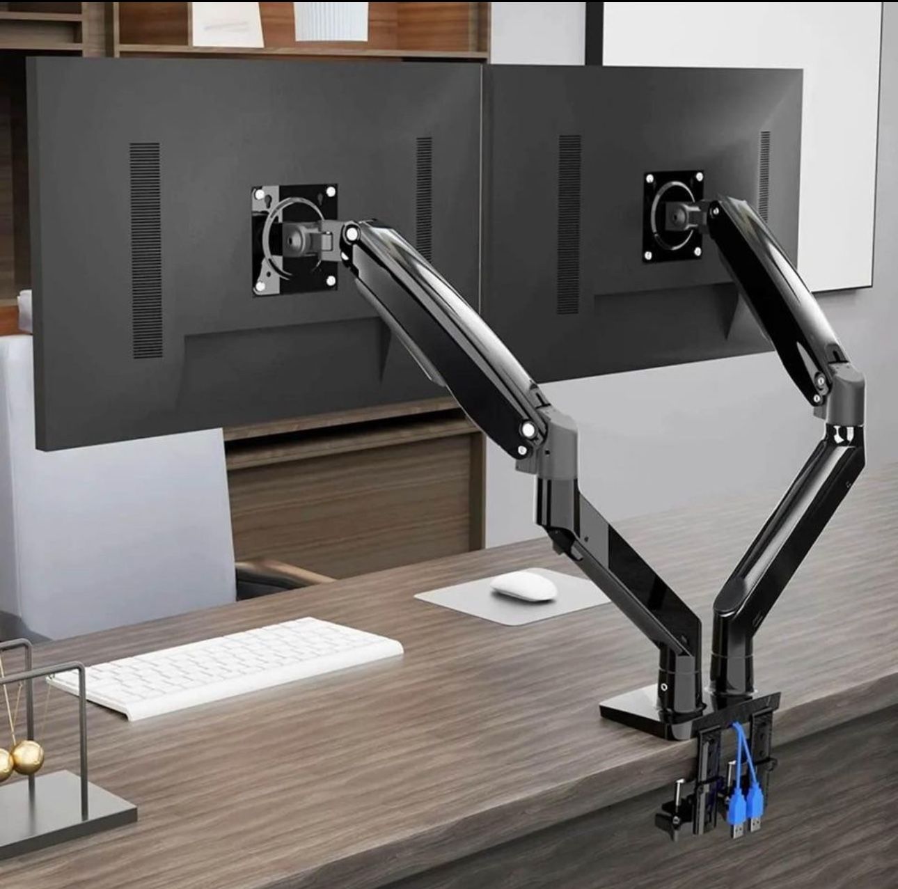 Ergear monitor stand + 2 HP Monitors