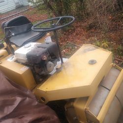 One Tun Roller With Trailers 