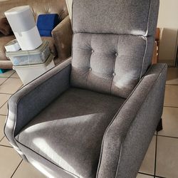 Recliner gray