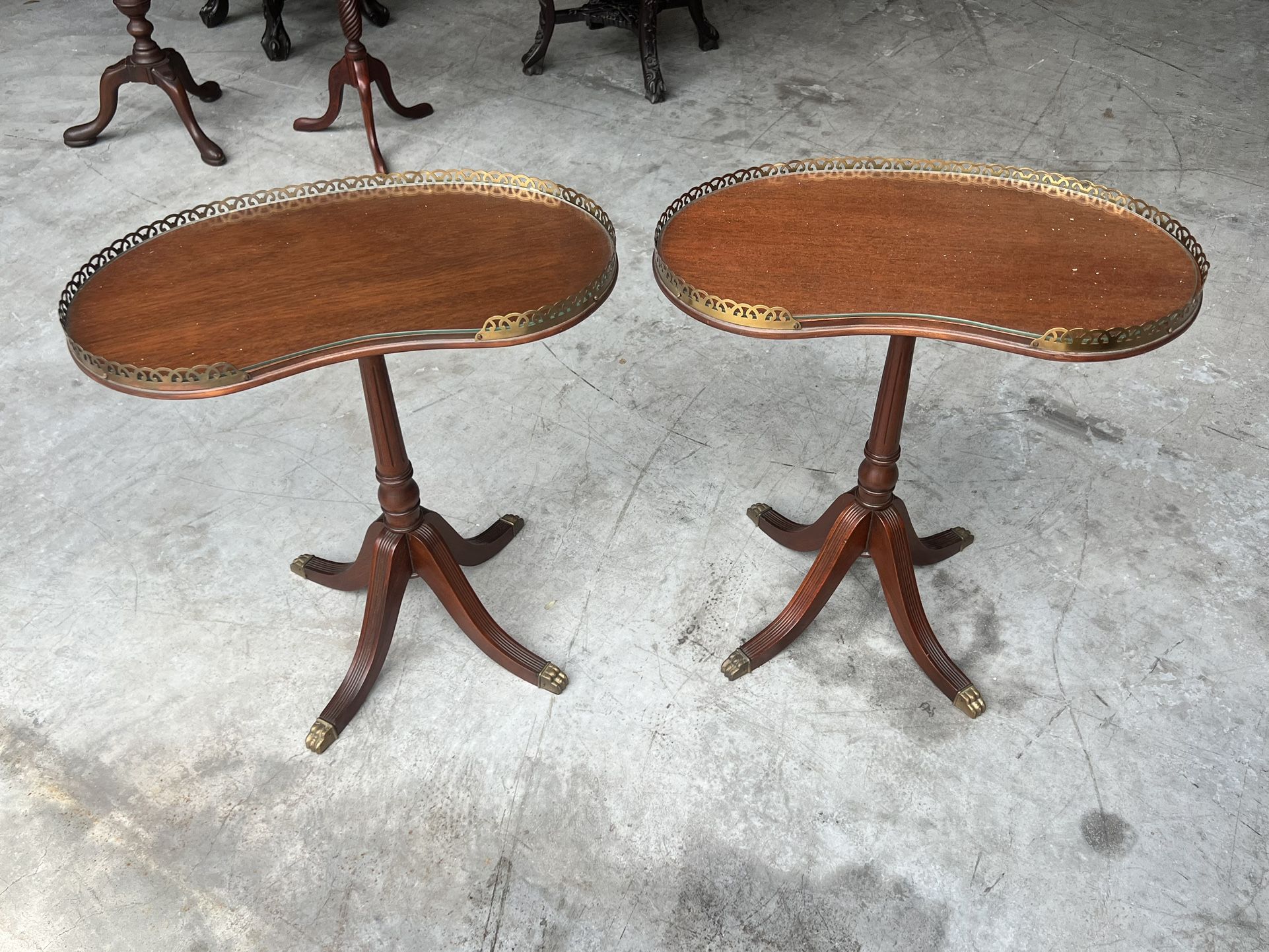 Pr Antique Duncan Phyfe Kidney Shaped Side End Tables