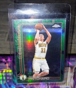 Payton Pritchard Topps Chrome Green Refractor /99