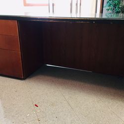 Glass top desk high quality Desk  Free!!!!!!come And Get It