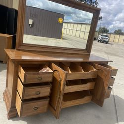 Long Dresser With Mirror 