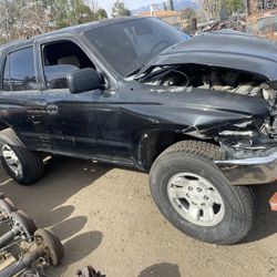 96 Toyota 4runner 3.4 Automátic 4x4 Good Engine And Transmisión Only Parts 