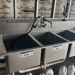 Stainless 3 Compartment Sink 