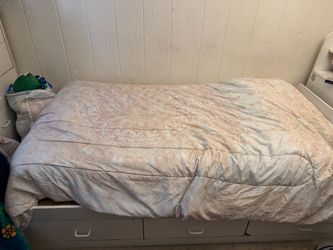 Twin bed with Mattress & 3 Drawers