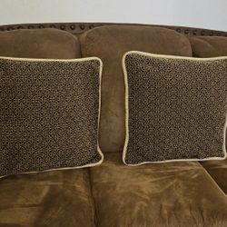 2 Couch Pillows 