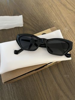 Women’s Sunglasses 