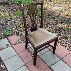 Wooder Chair